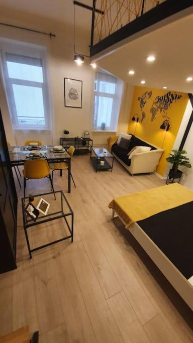 Violet Apartment With Air Condition 布达佩斯 外观 照片